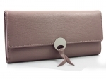 Elegancki klasyczny portfel damski z metalowym zapięciem, różowy